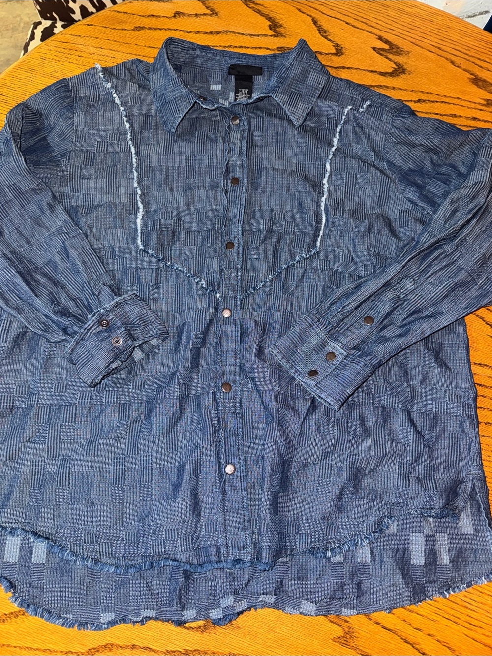 Wrangler Indigo Textured Western-Style Button-Down Shirt